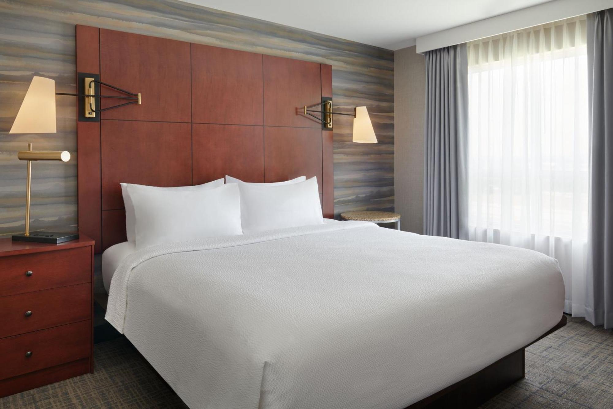 Residence Inn By Marriott Calgary Airport Exterior photo