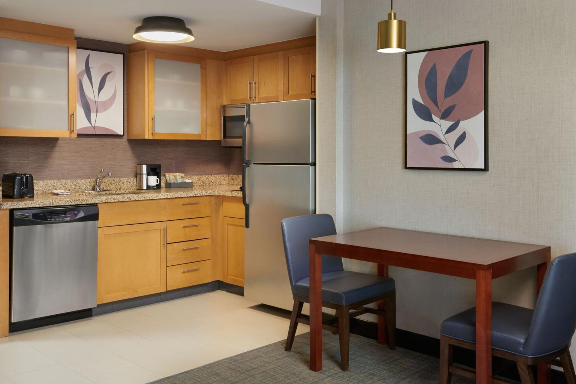 Residence Inn By Marriott Calgary Airport Exterior photo