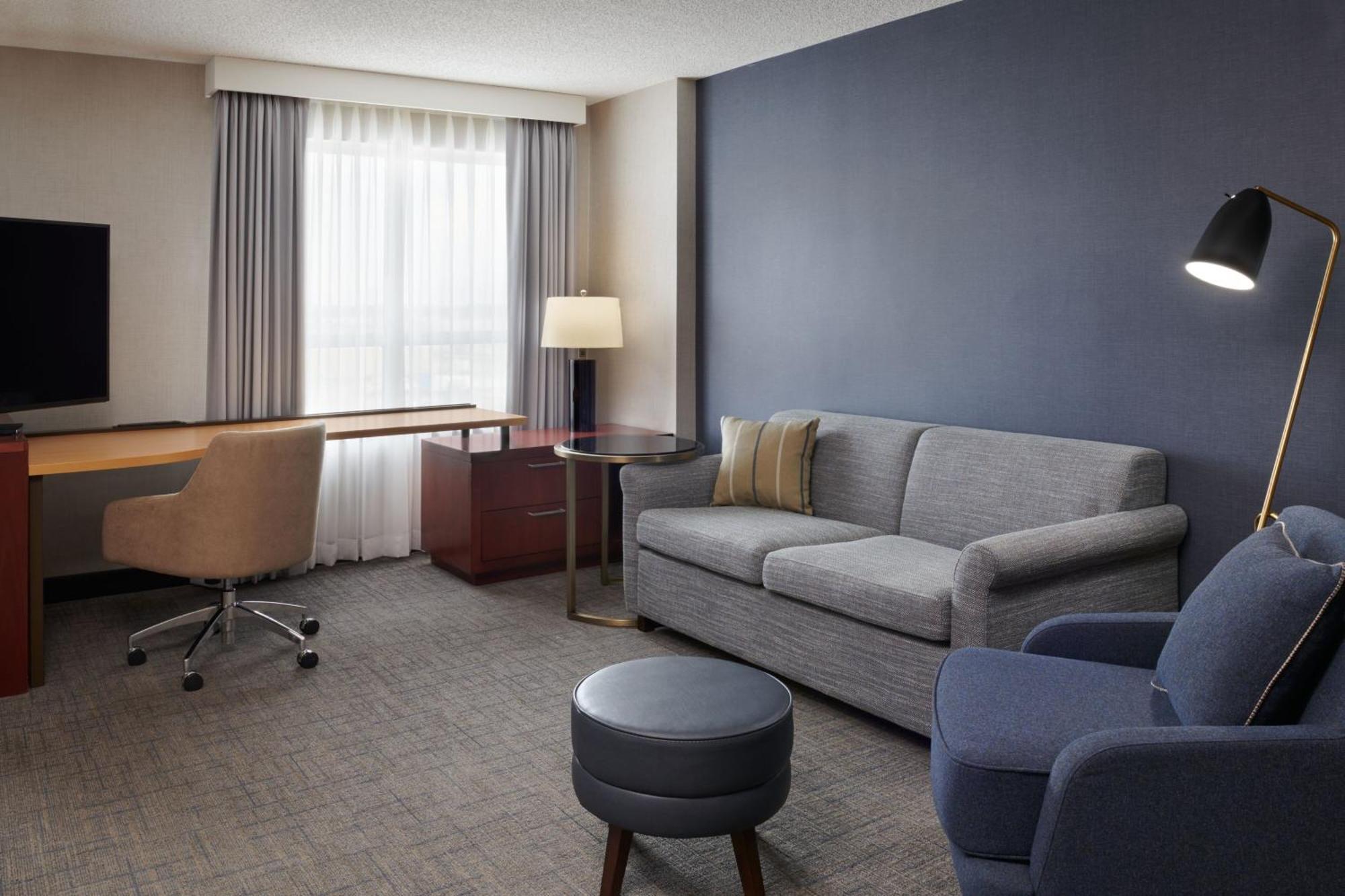 Residence Inn By Marriott Calgary Airport Exterior photo